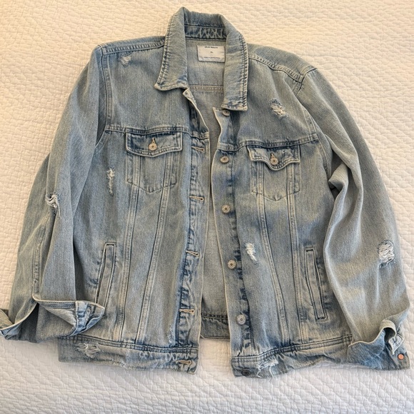 Old Navy Jackets & Blazers - Old Navy Light Wash Distressed Denim Jacket